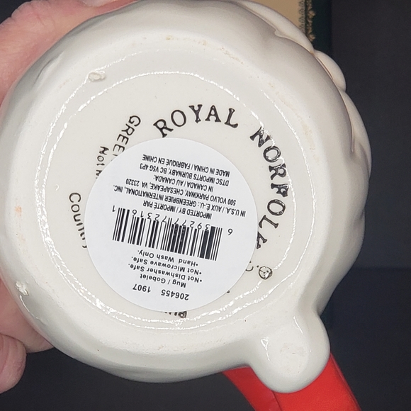 The Great Santa Search and Santa Mug - Picture 4 of 7